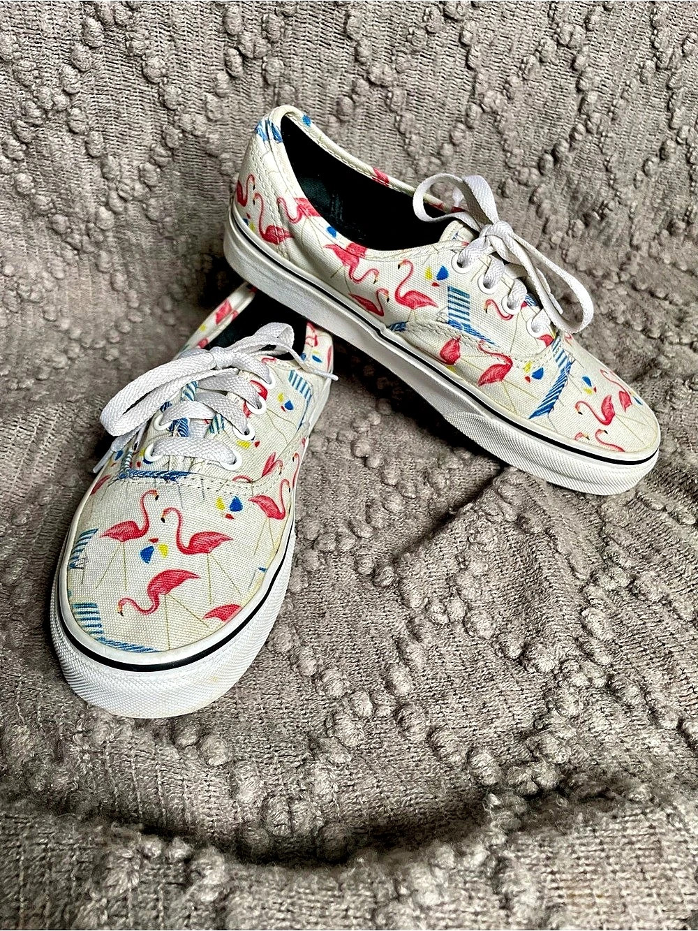 Vans Authentic Pool Vibes Classic White Flamingo Beach Chair Sneakers Womens 7.5